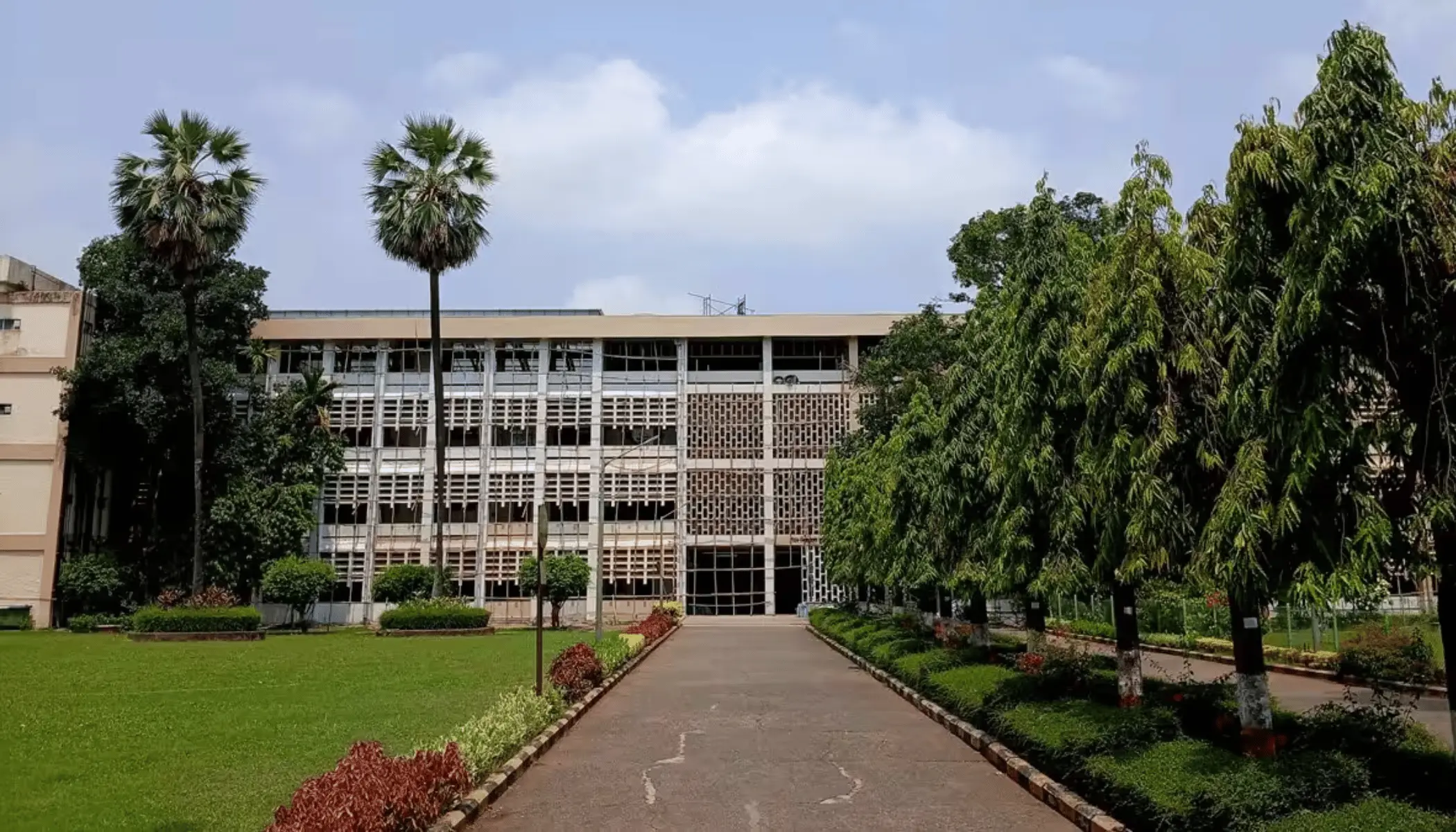 University campus background 2